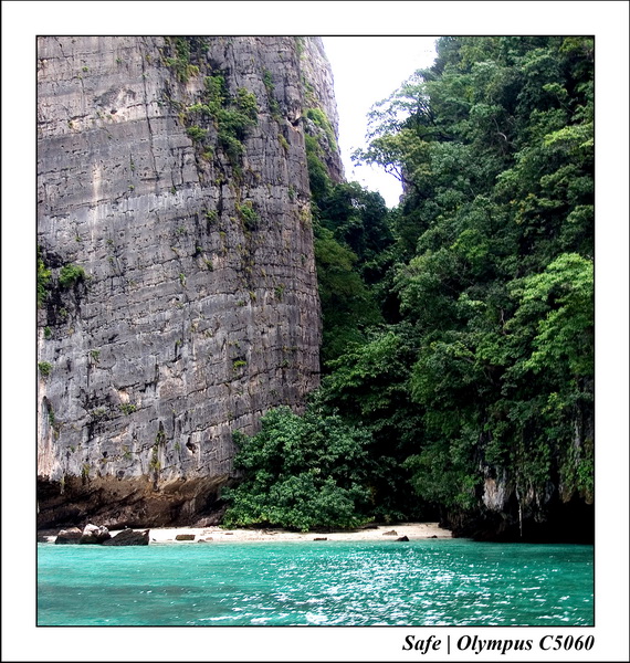 2006 - 07 - Phuket - Ko Phi Phi - Pileh Cove 03